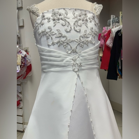 Childs Size 6 White Beaded Flower girl Jr Bridesmaid formal Dress - Picture 2 of 3